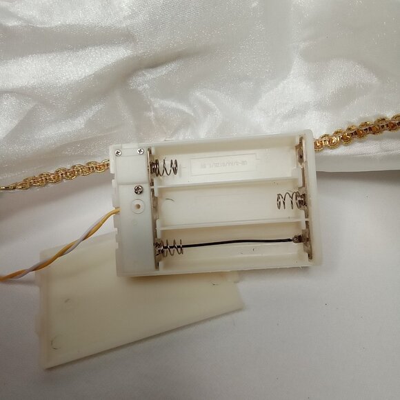 Christmas Tree Topper With Original Box Radiant Fiber Optic Angel Avon 2006 - Picture 12 of 16